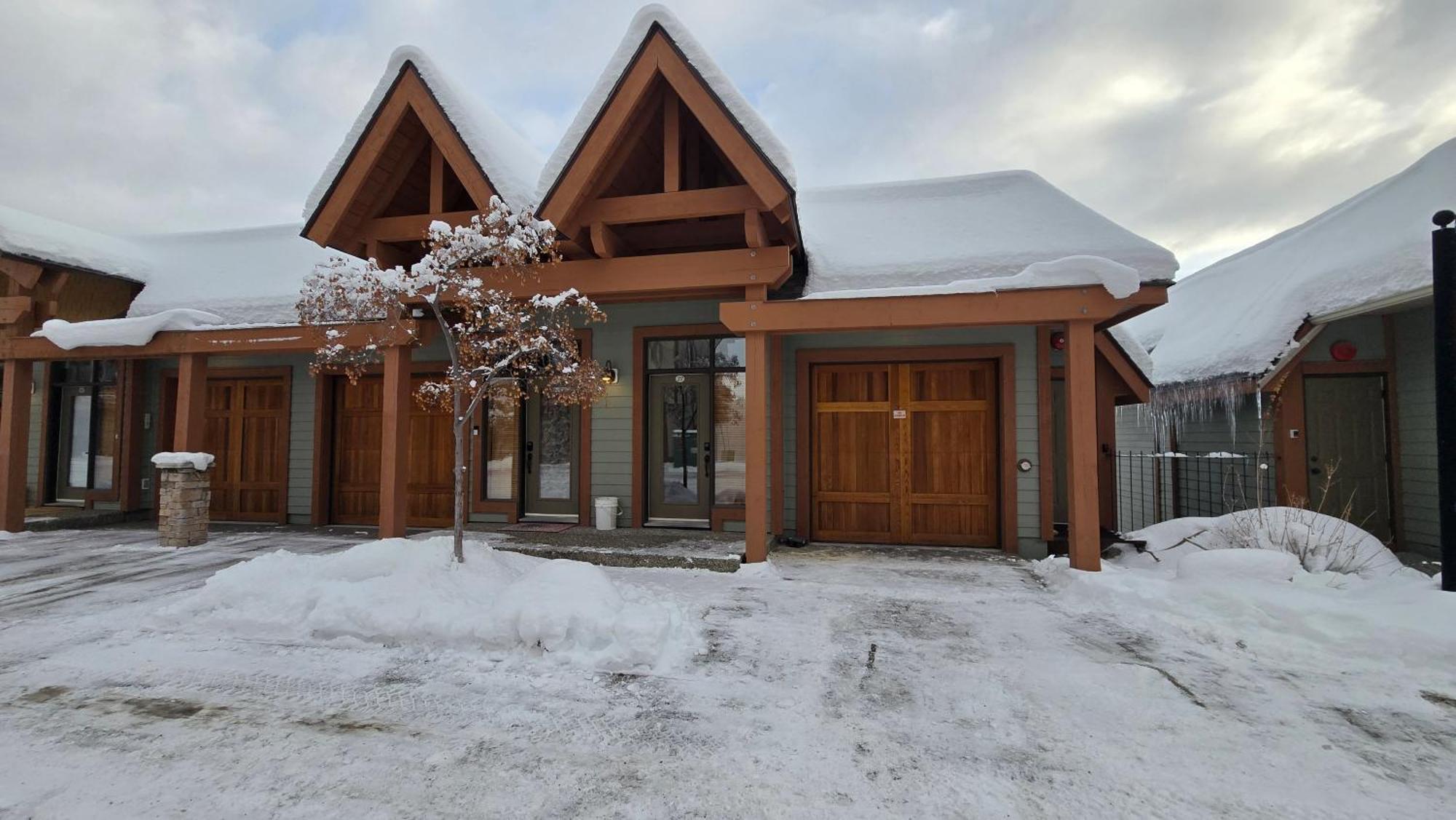 Mountain Escape For Ski And Golf Enthusiasts Кимберли Экстерьер фото